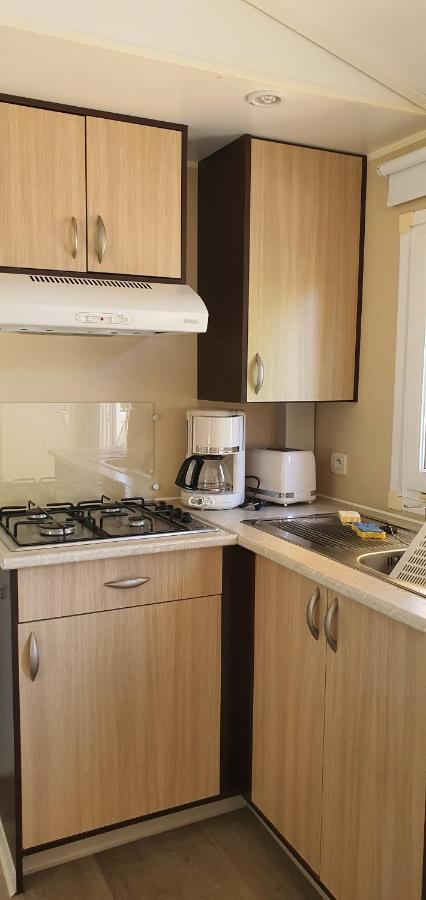 Mobil Home Climatise 6 Personnes La Roque-d'Antheron Ngoại thất bức ảnh